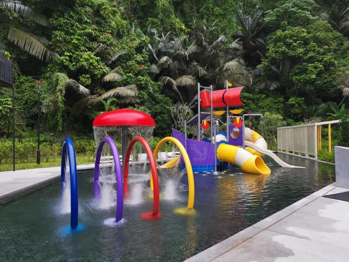 Ipoh Waterpark The Cove Premium Suites 7-13Pax By Iwh מראה חיצוני תמונה